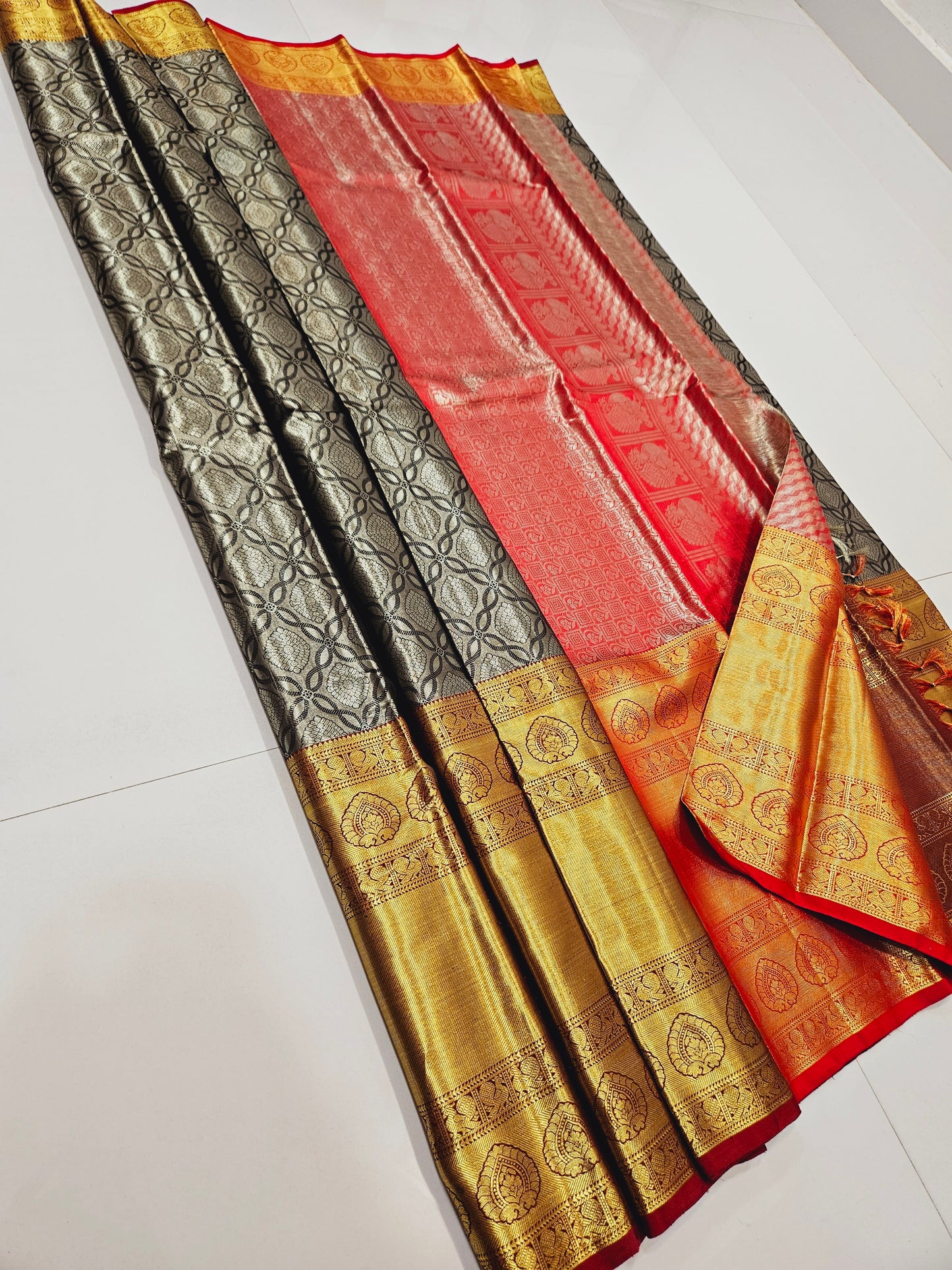 Exclusive Korvai Tissue Silk Sarees 318