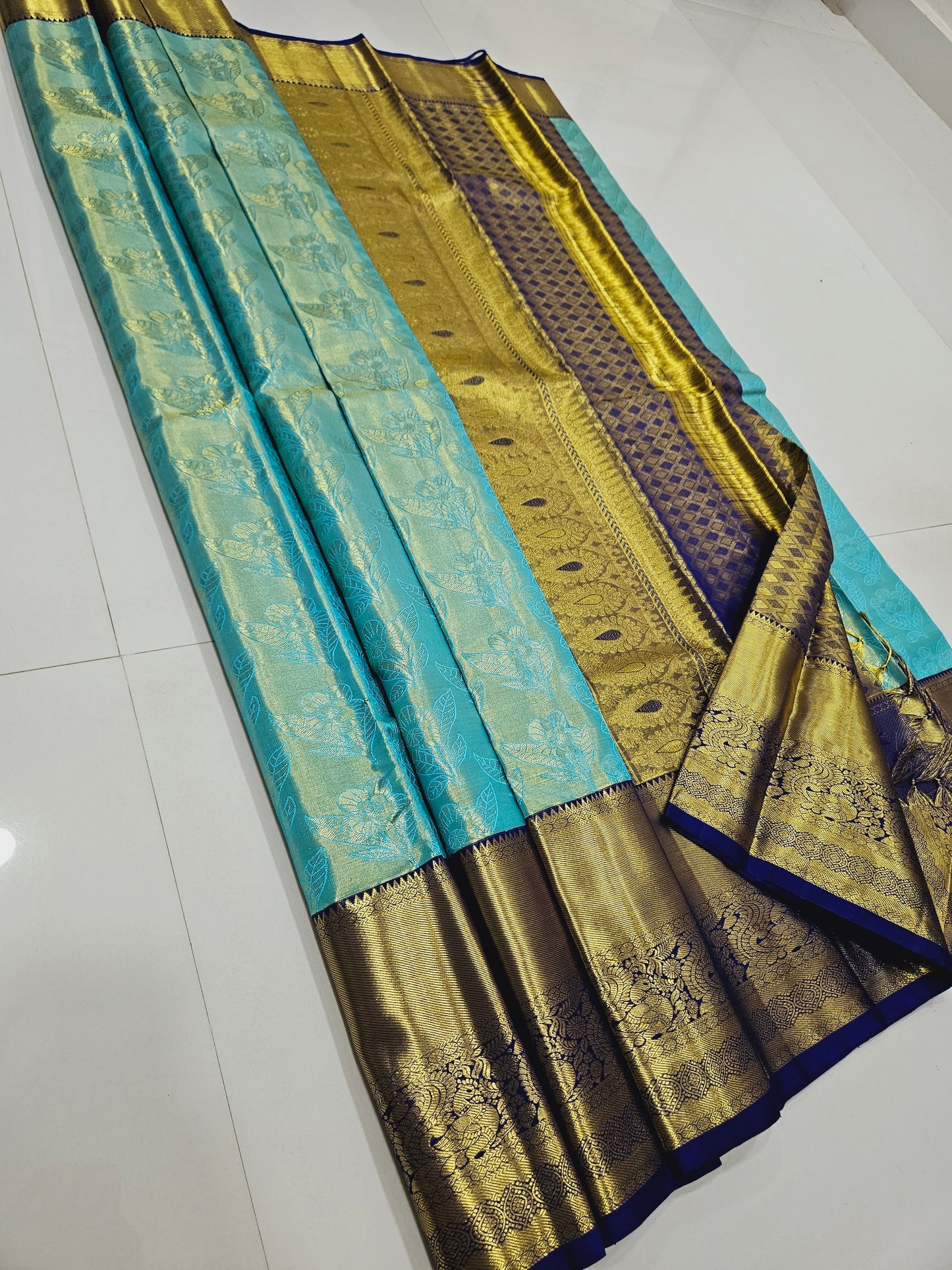 Exclusive Korvai Tissue Silk Sarees 201