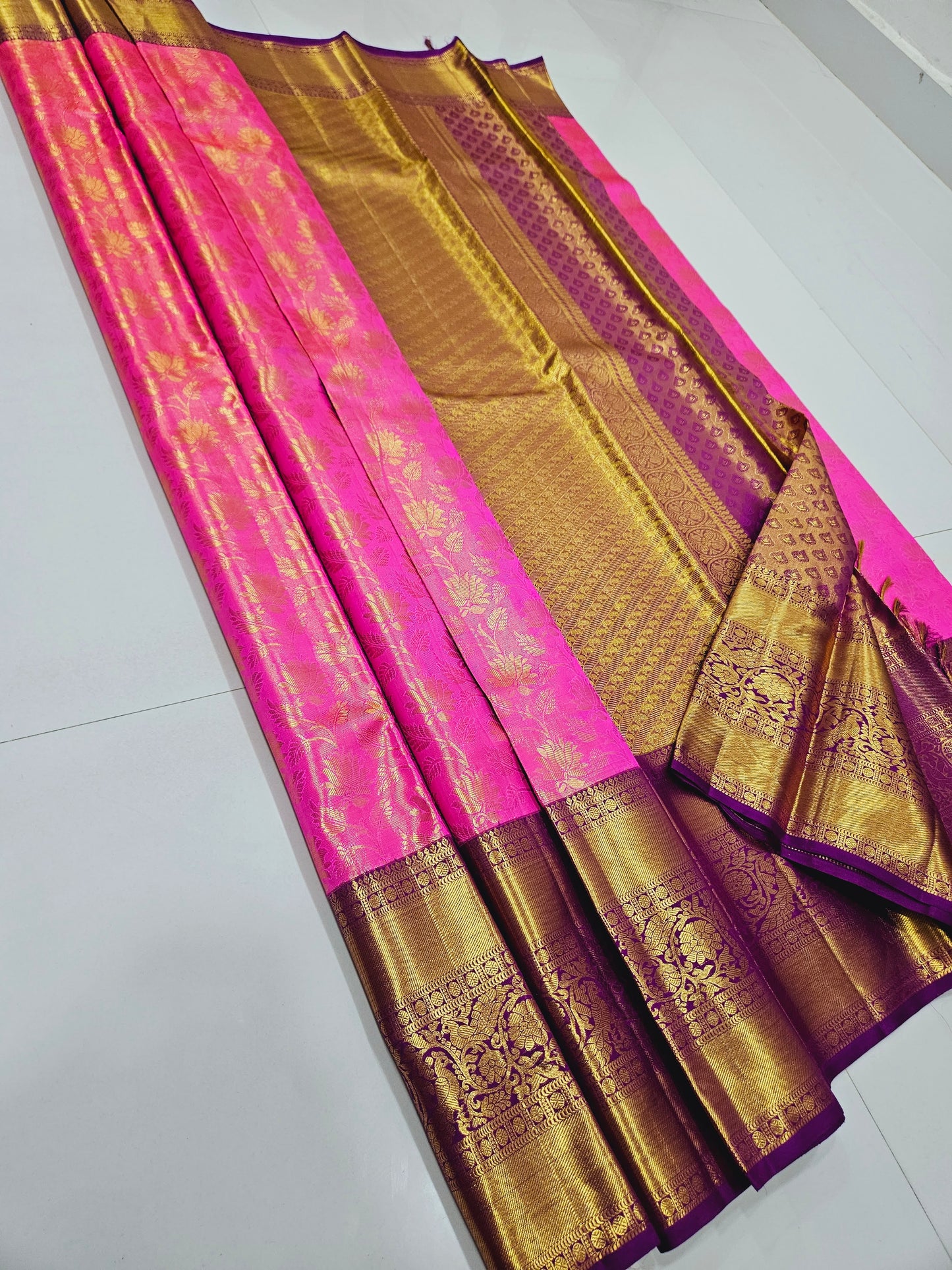 Exclusive Korvai Tissue Silk Sarees 172