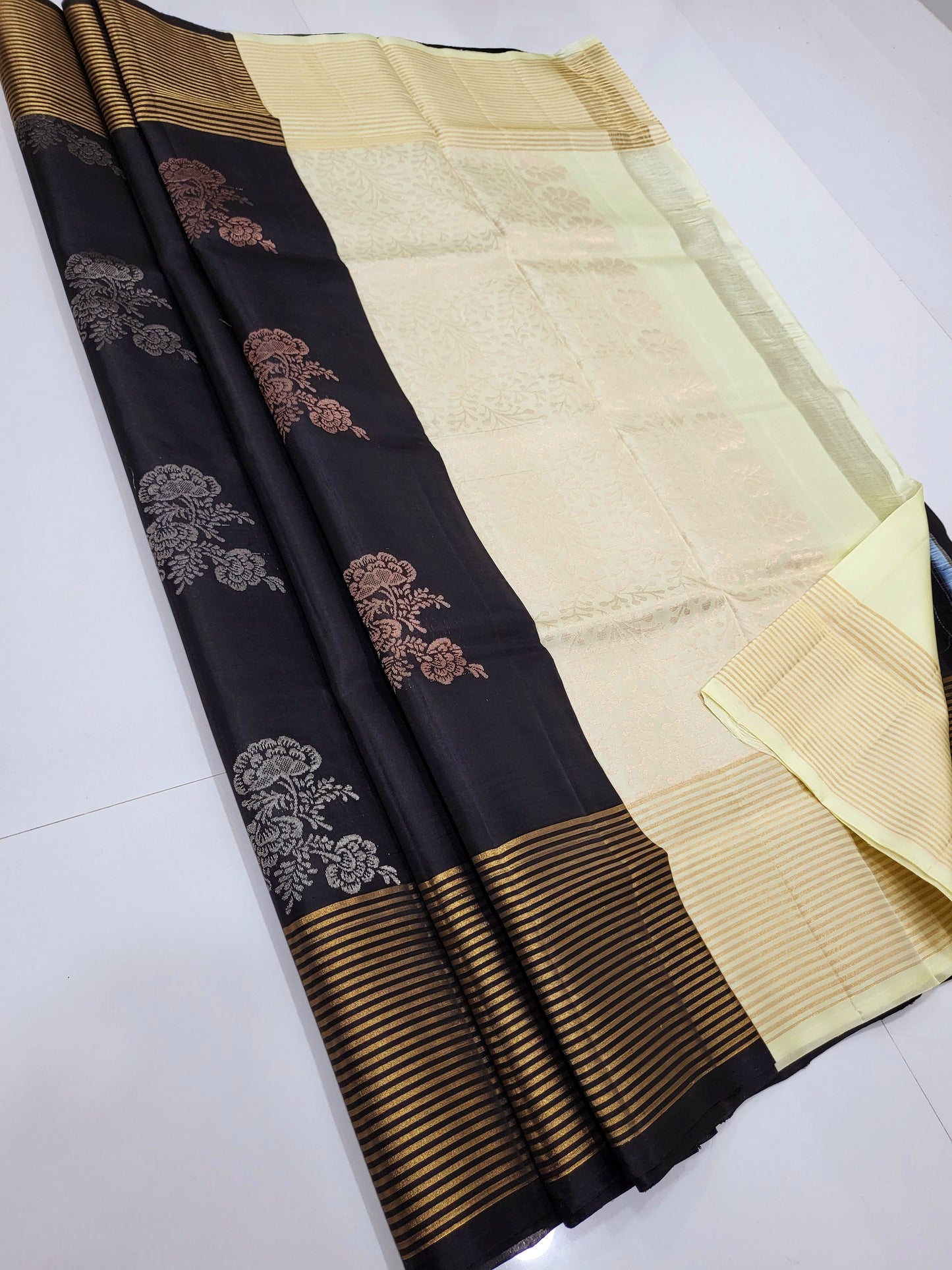 Single Warp Soft Silk Sarees 006