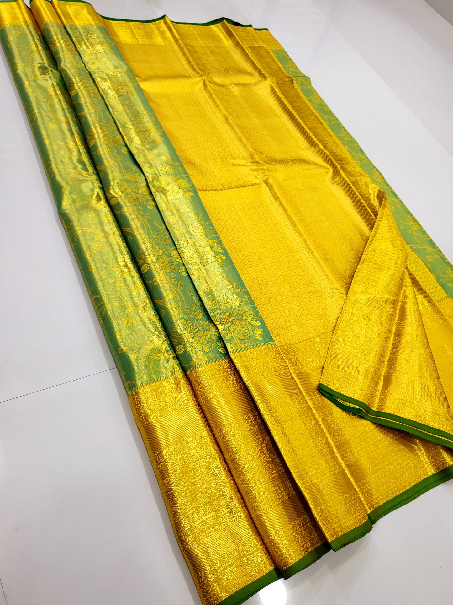 Exclusive Pure 2D Silk Sarees 011