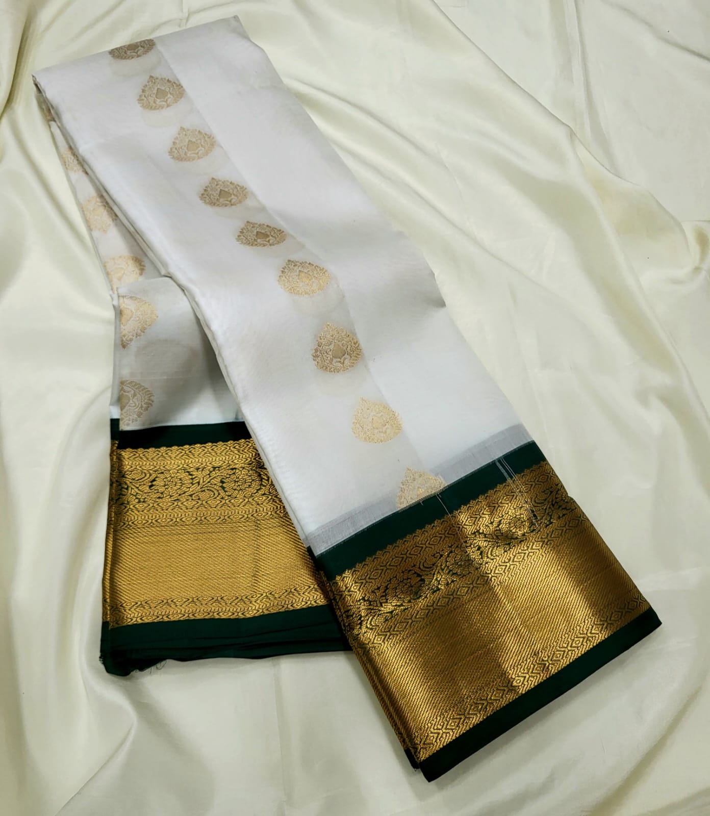Samuthrika Silk Sarees White Colour