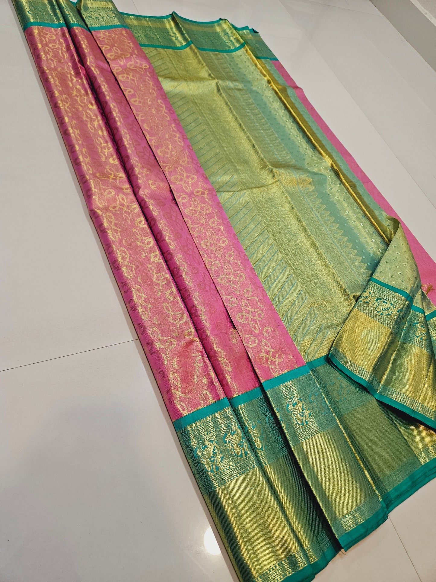 Exclusive Korvai Tissue Silk Sarees 343