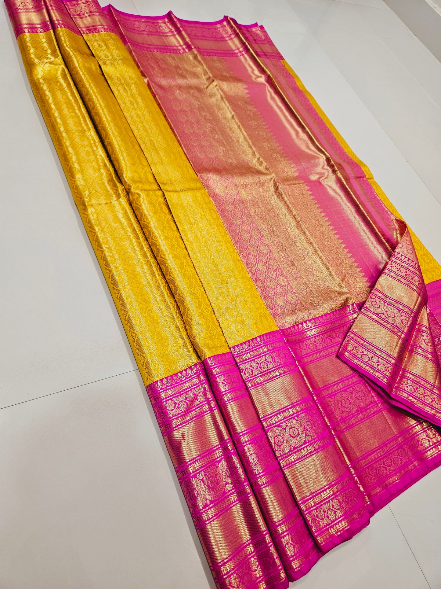 Exclusive Korvai Tissue Silk Sarees 320