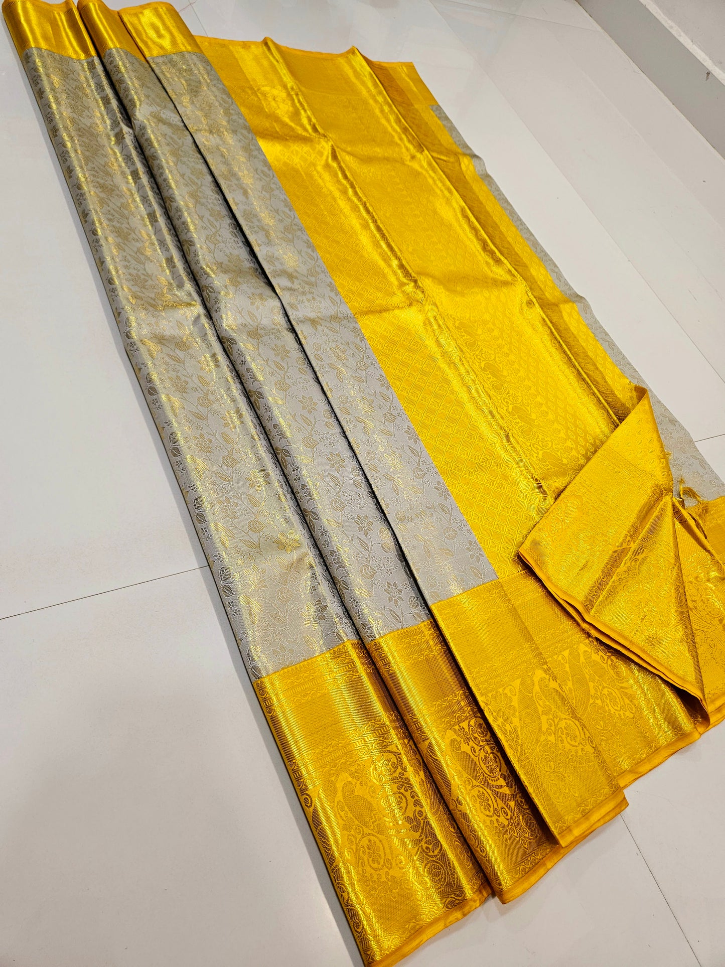 Exclusive Korvai Tissue Silk Sarees 293