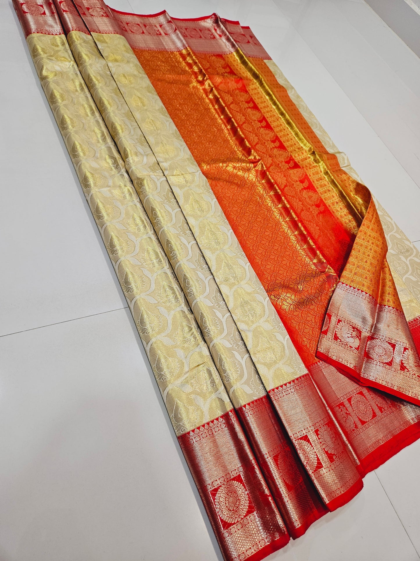 Exclusive Korvai Tissue Silk Sarees 283