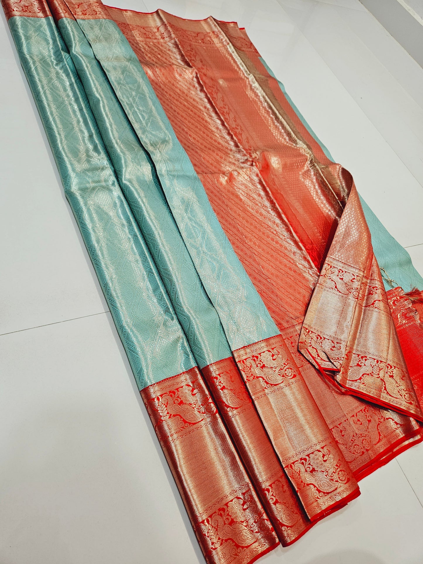 Exclusive Korvai Tissue Silk Sarees 275