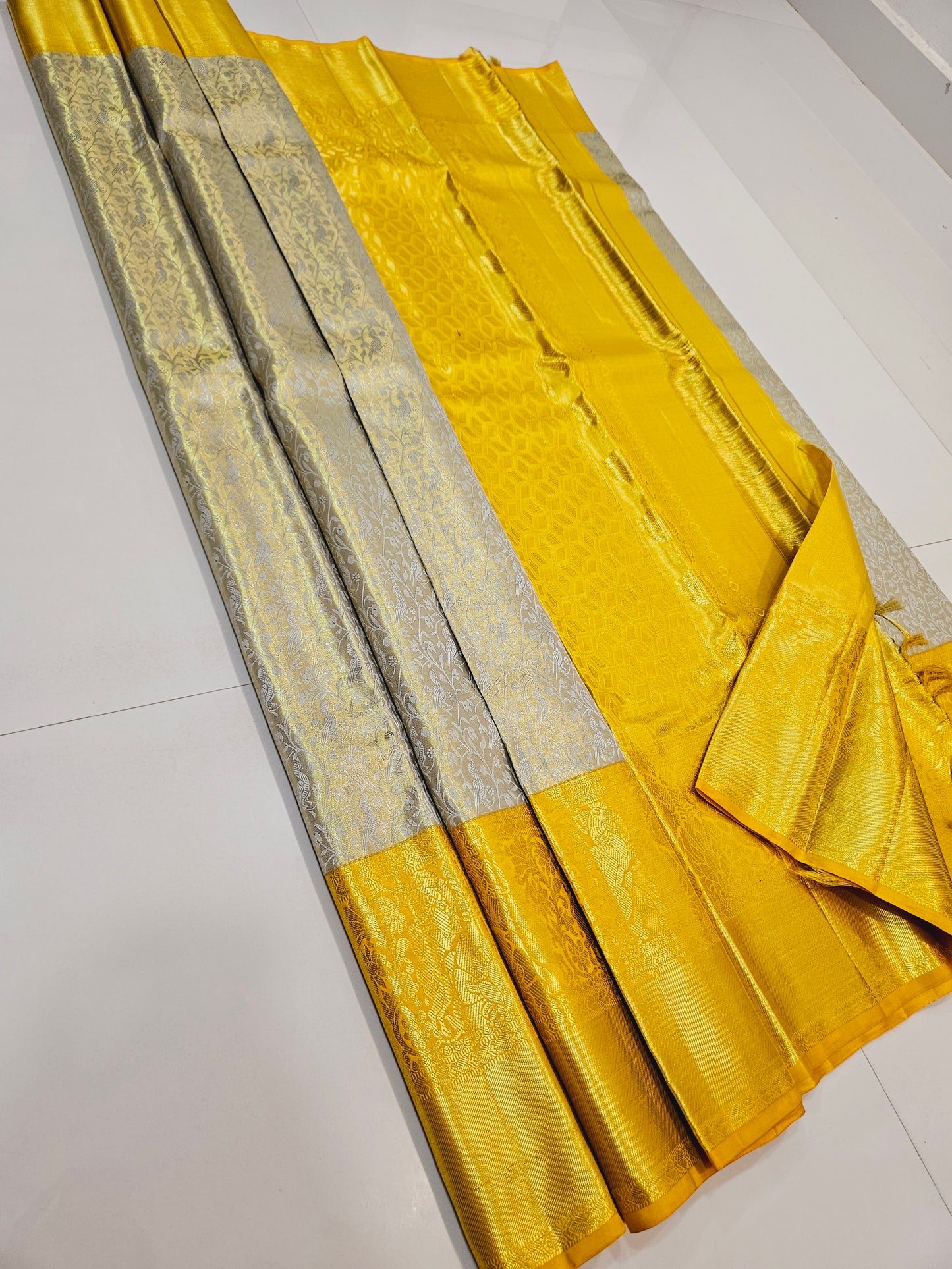 Exclusive Korvai Tissue Silk Sarees 267
