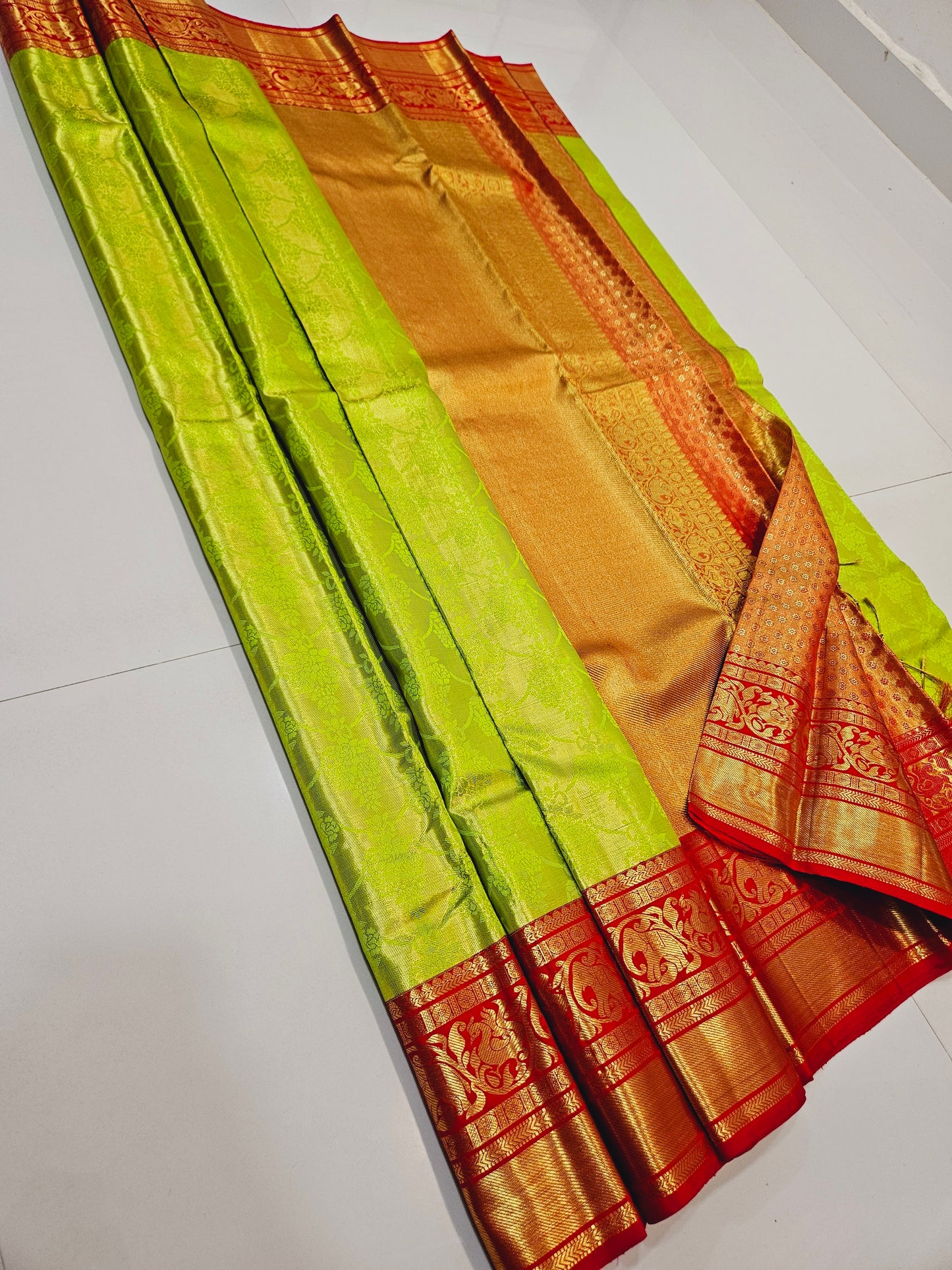 Exclusive Korvai Tissue Silk Sarees 263