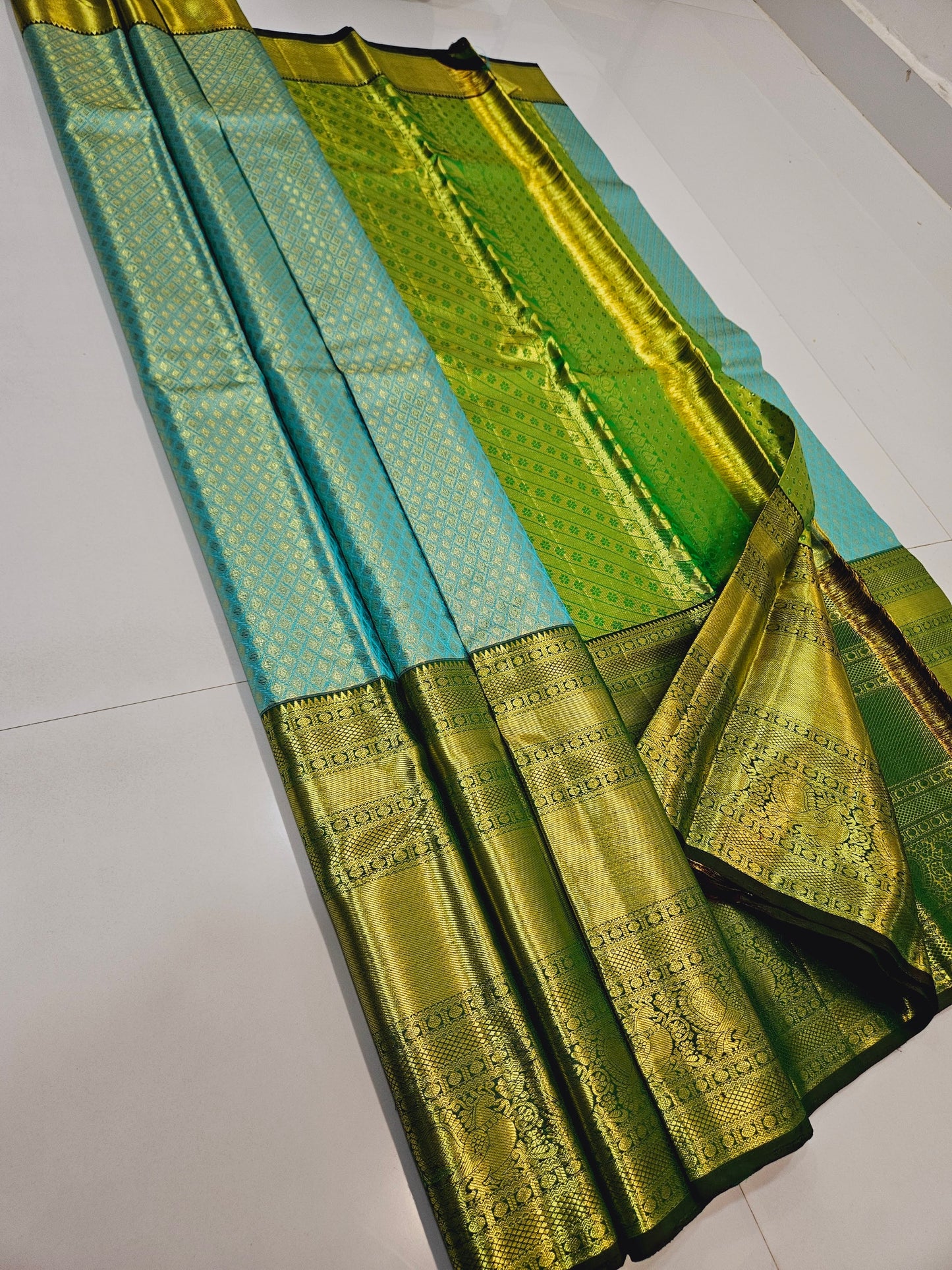 Exclusive Korvai Tissue Silk Sarees 259