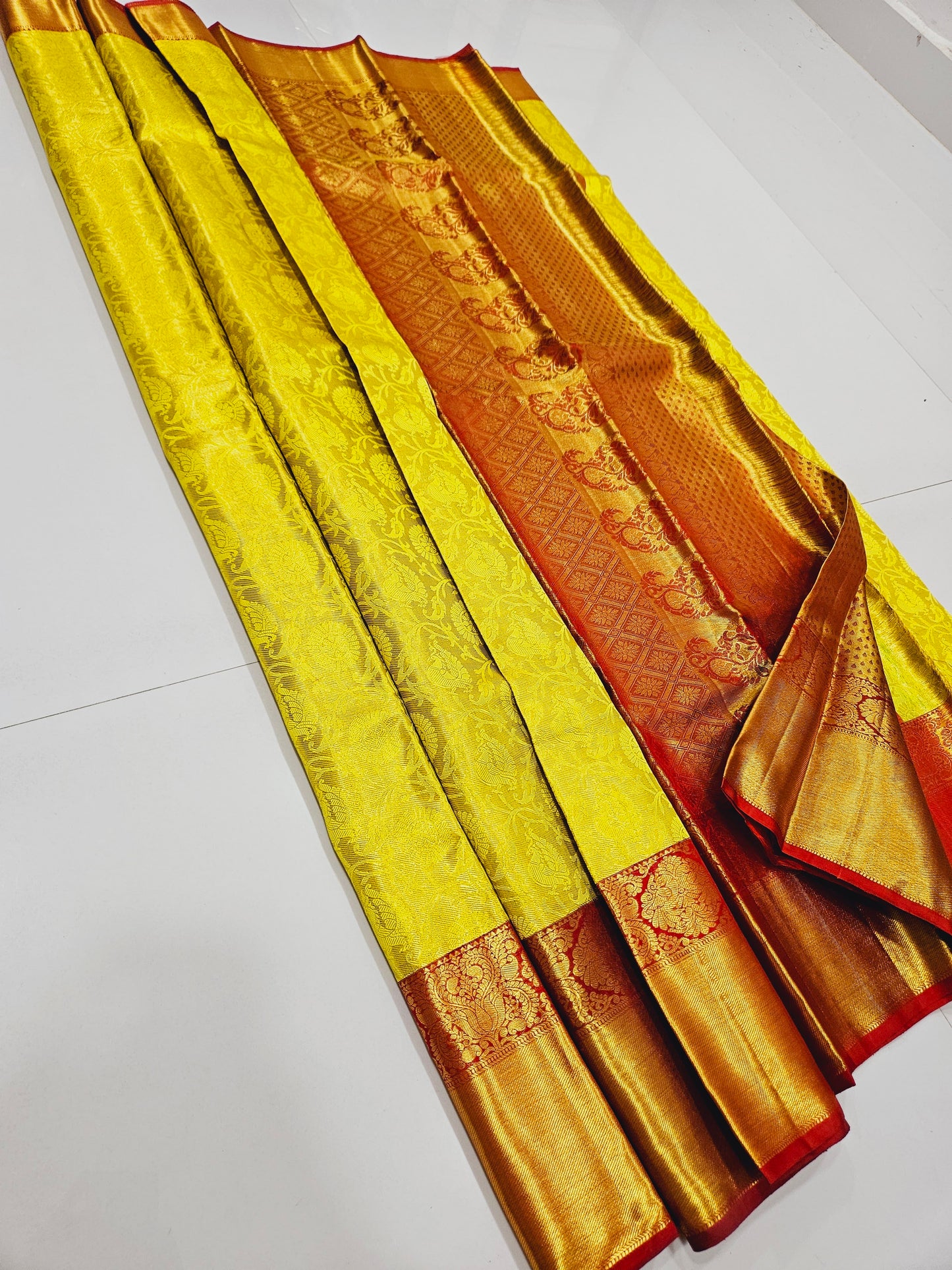 Exclusive Korvai Tissue Silk Sarees 231