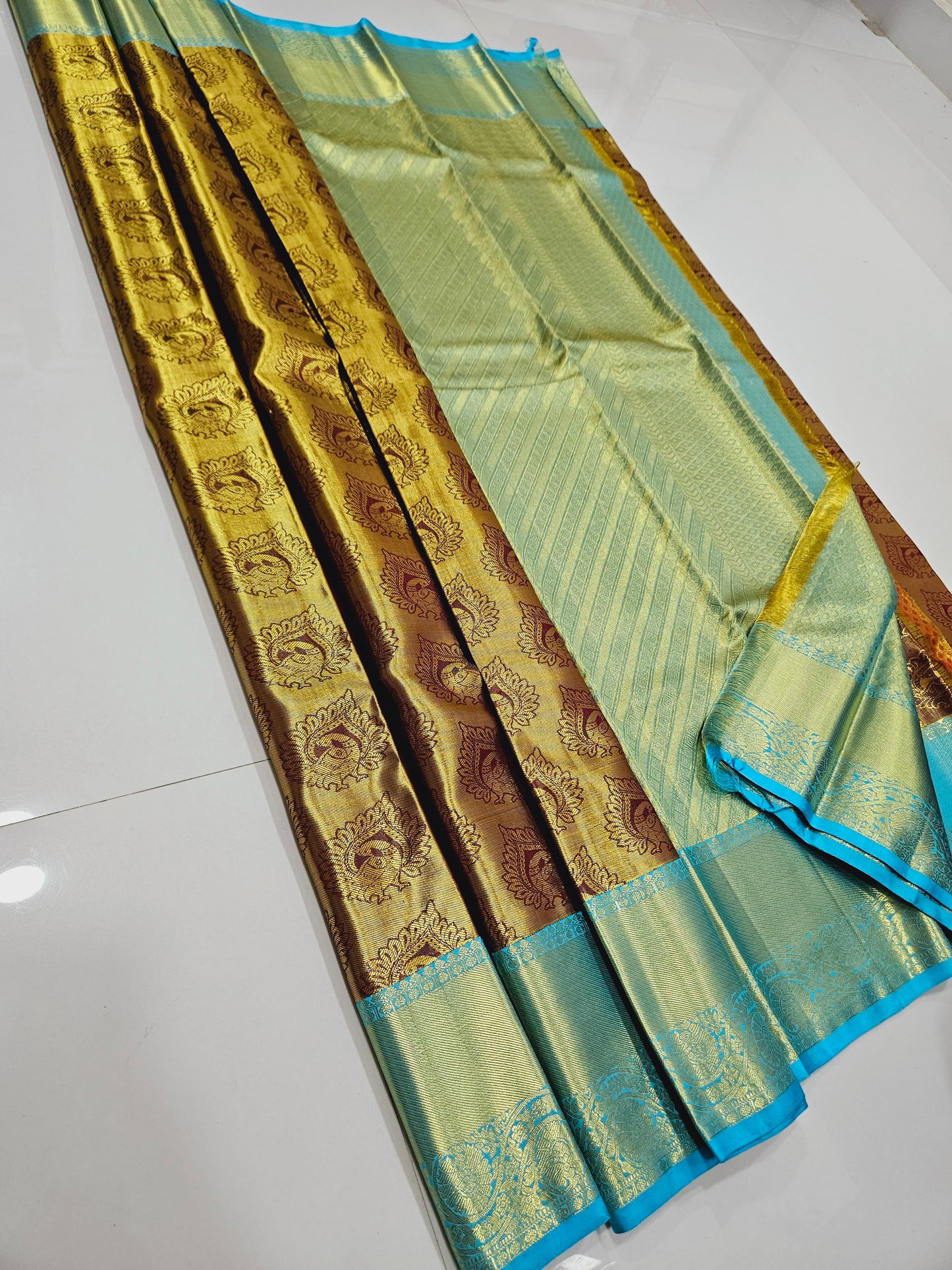Exclusive Korvai Tissue Silk Sarees 218
