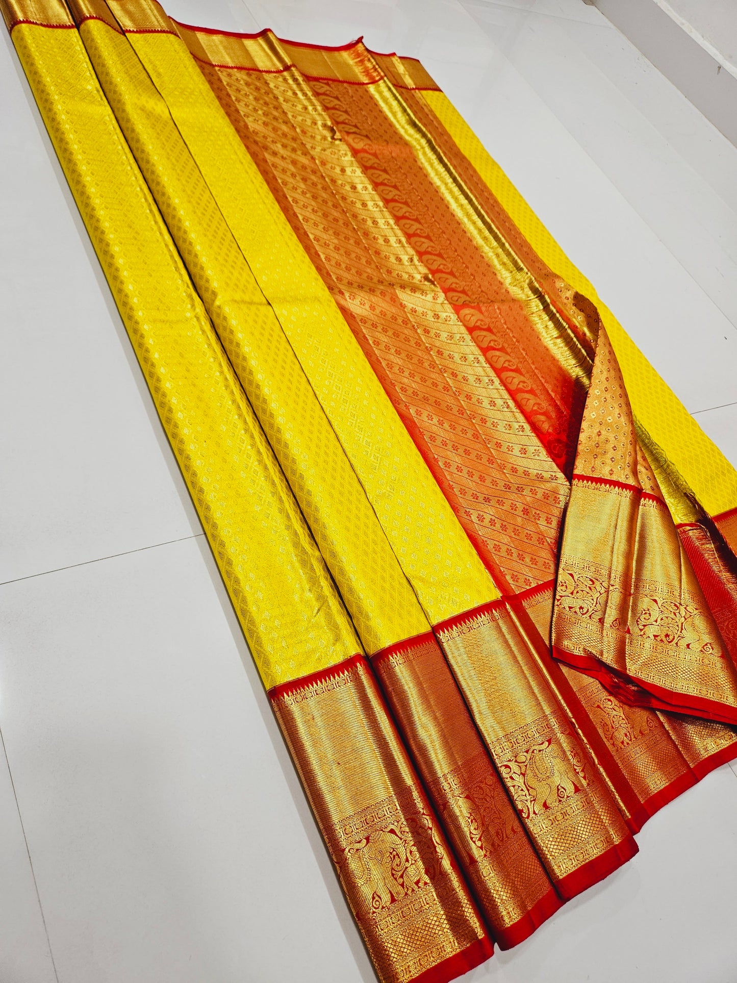 Exclusive Korvai Tissue Silk Sarees 217
