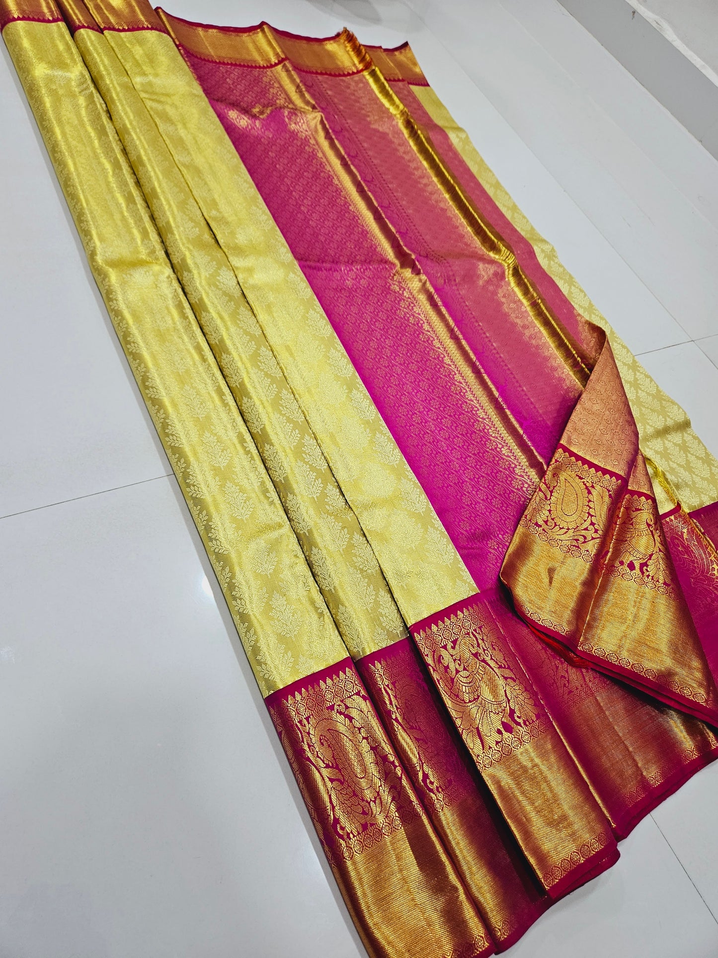 Exclusive Korvai Tissue Silk Sarees 193