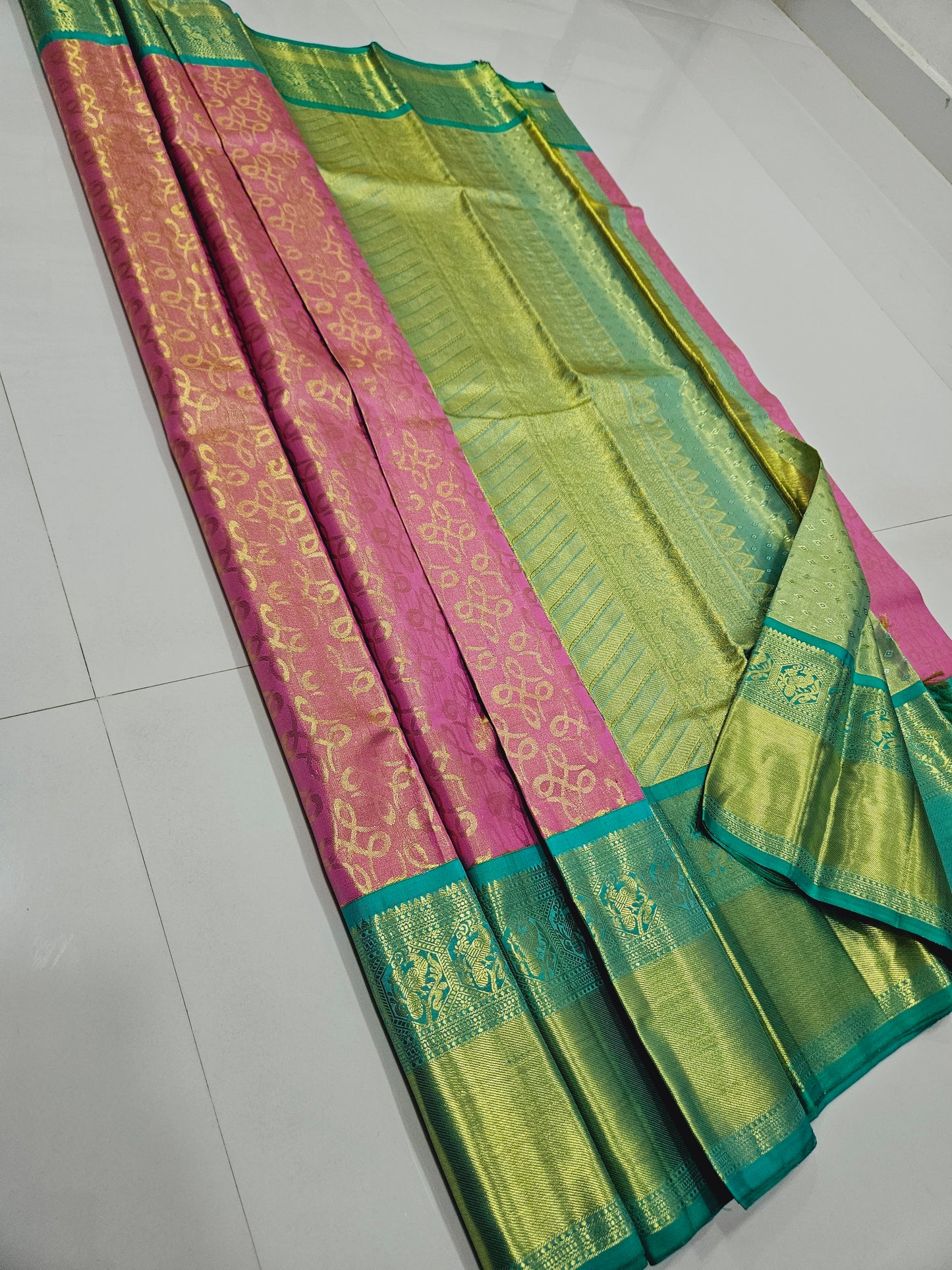 Exclusive Korvai Tissue Silk Sarees 149
