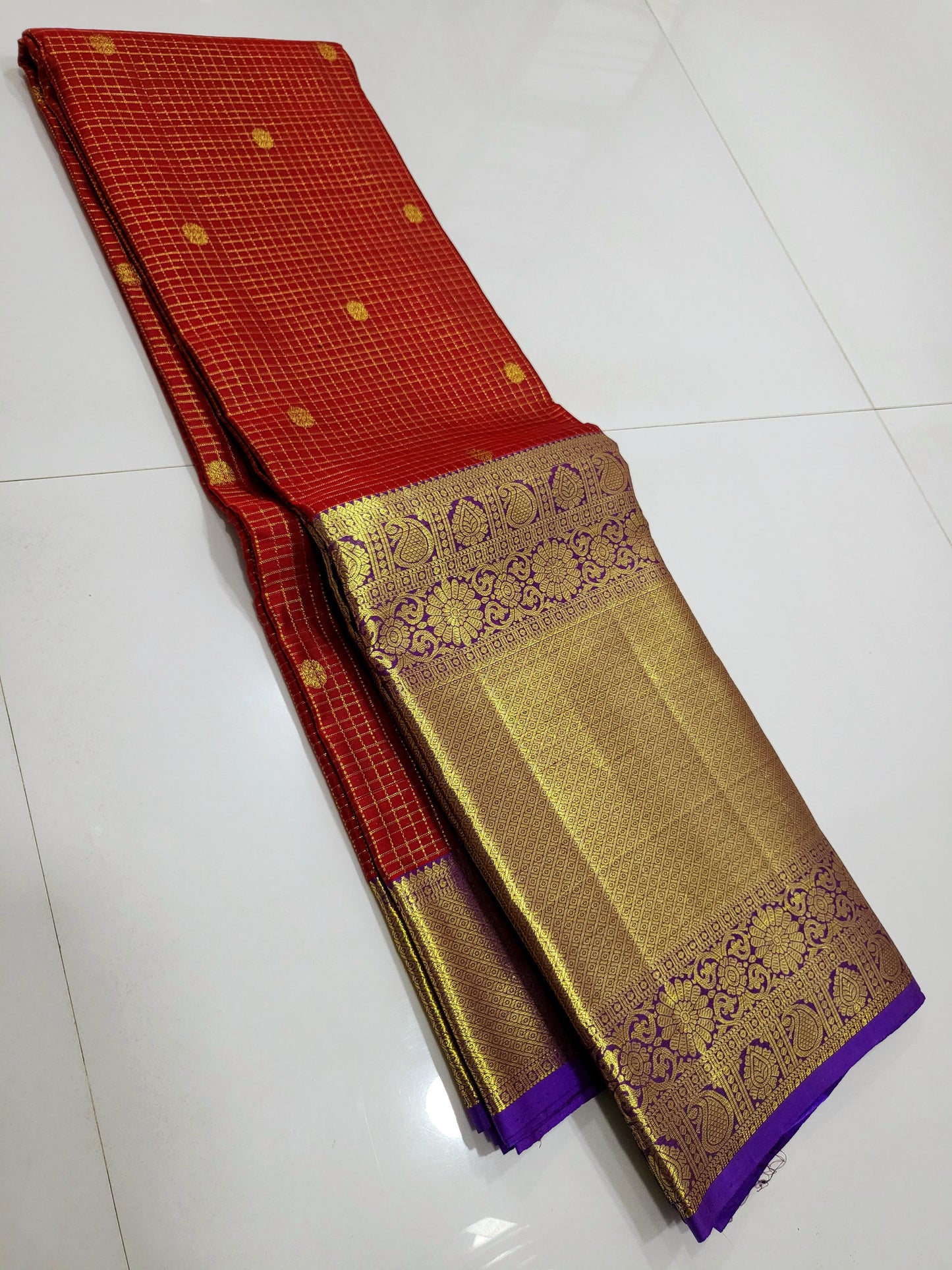 Kanchipuram Traditional Vaira Oosi Silk Saree 004