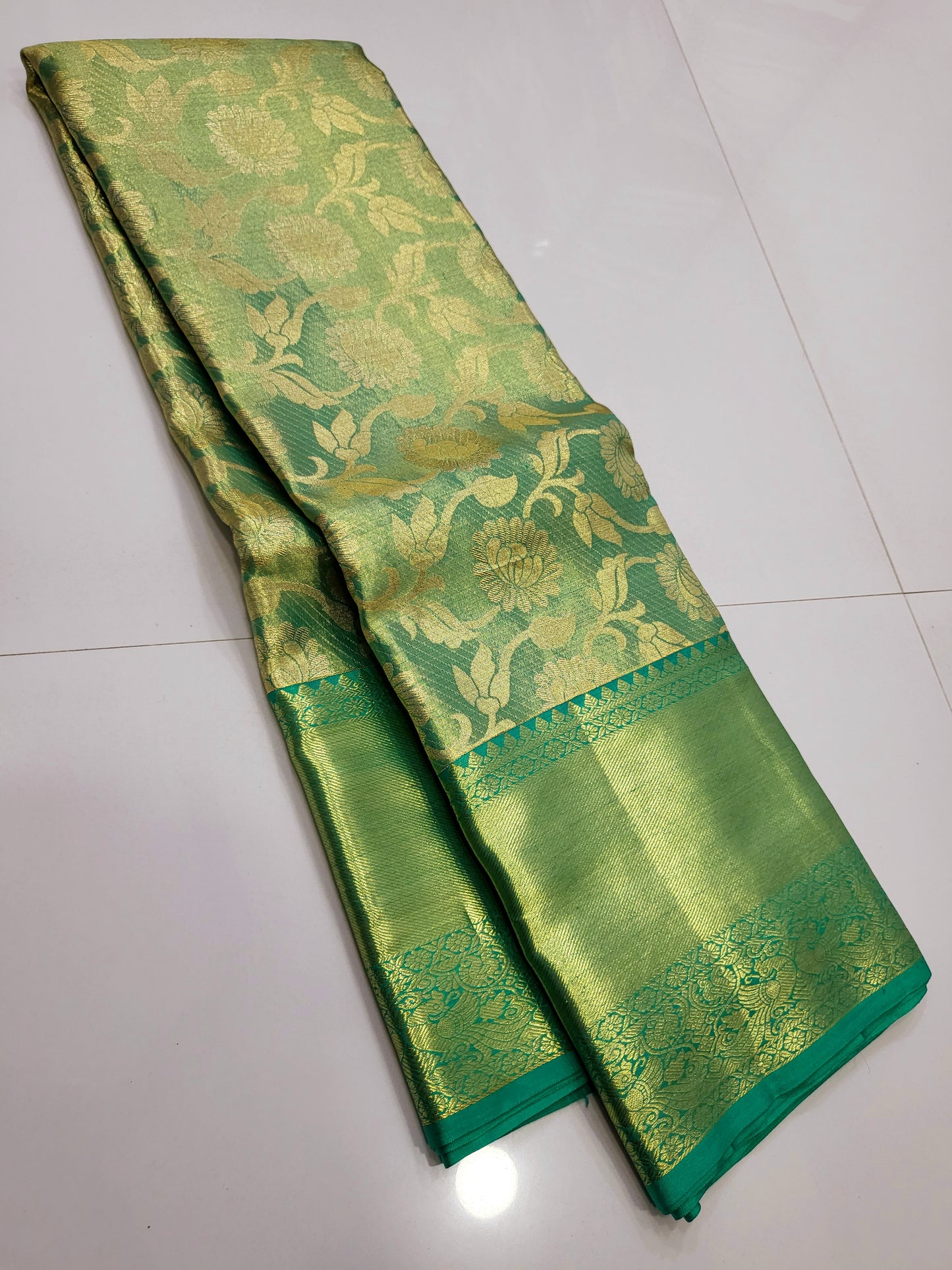 Exclusive Pure 2D Silk Sarees 037
