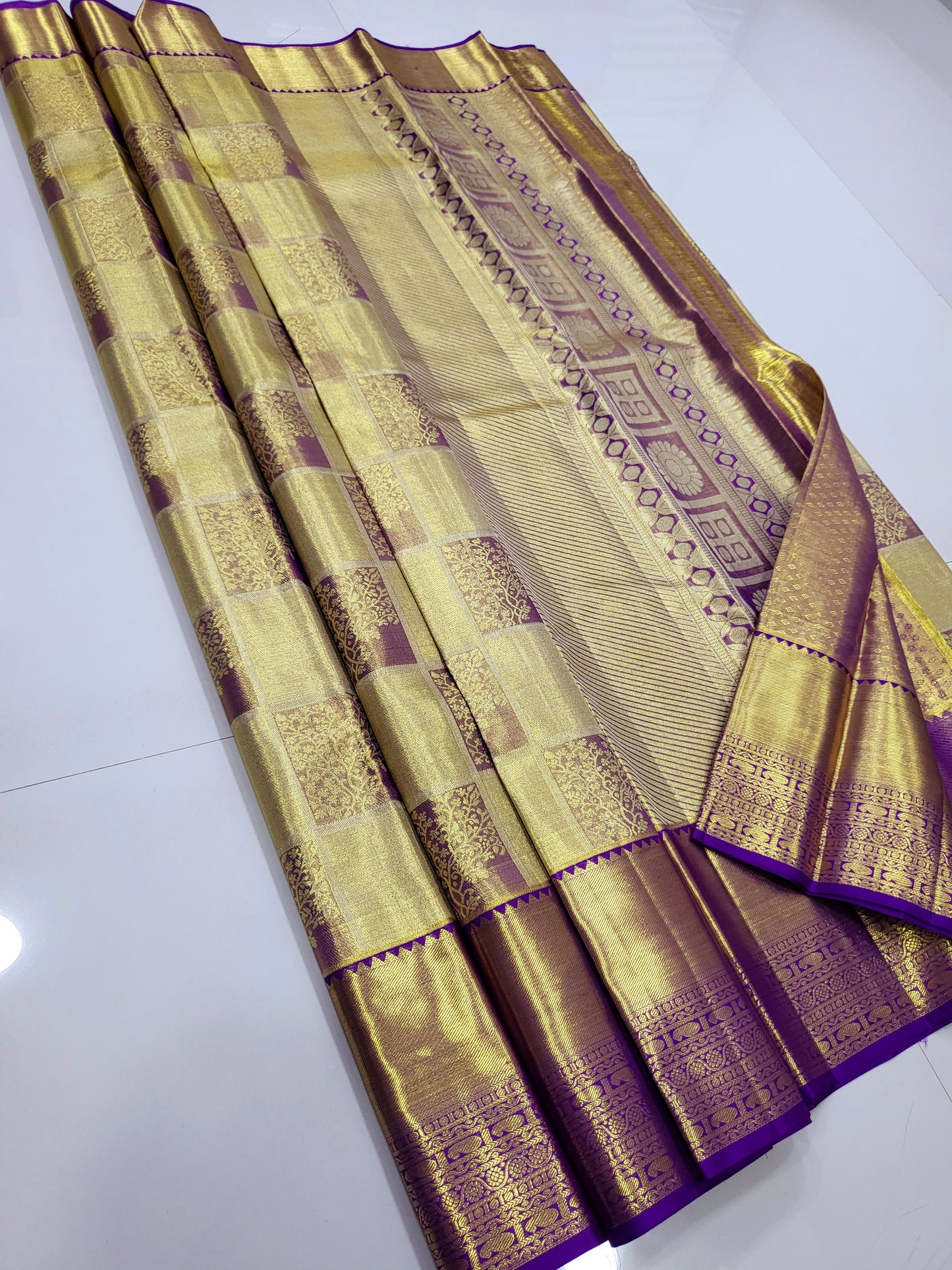 Exclusive Pure 2D Silk Sarees 040